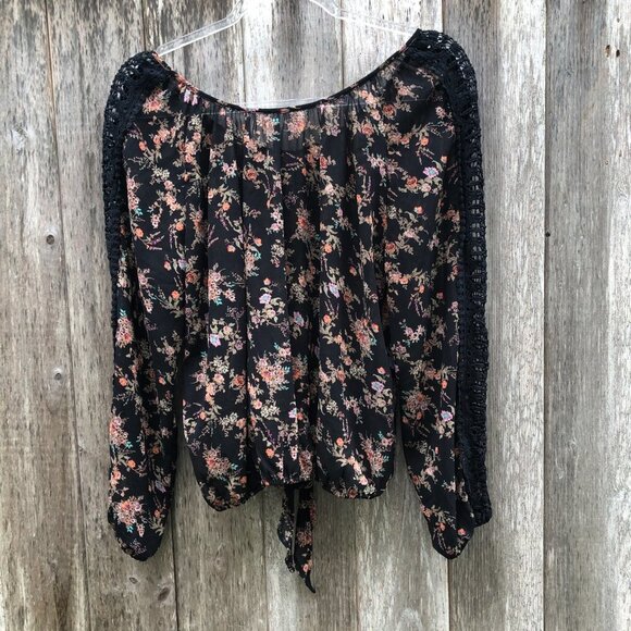 Sheer Floral Flowy Boho Crochet Long Sleeve Blouse - Picture 5 of 5